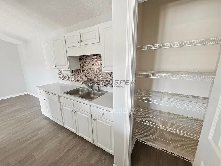107 Pelham Square Way — Photo 4