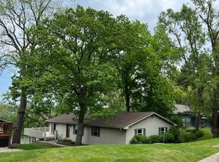 686 N Cove Ct, Decatur, IL 62521