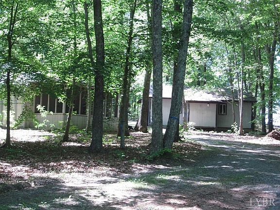 3rd image of 1684 Vista Heights Dr