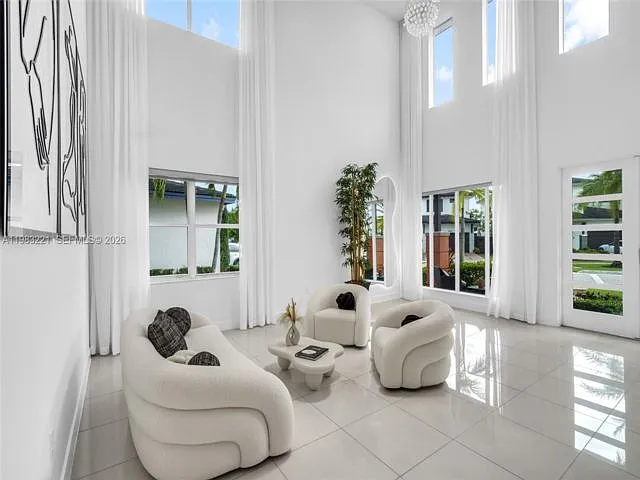 15540 NW 88th Ave — Photo 13