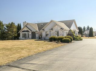 S88W34777 Nesting LANE, Eagle, WI 53119