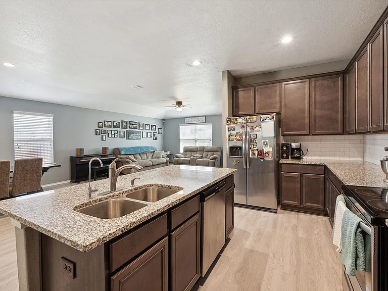 4522 Heathers Cross — Photo 13