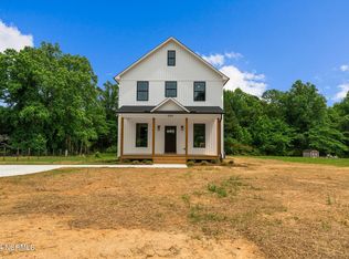 999 Thompson Rd, Four Oaks, NC 27524