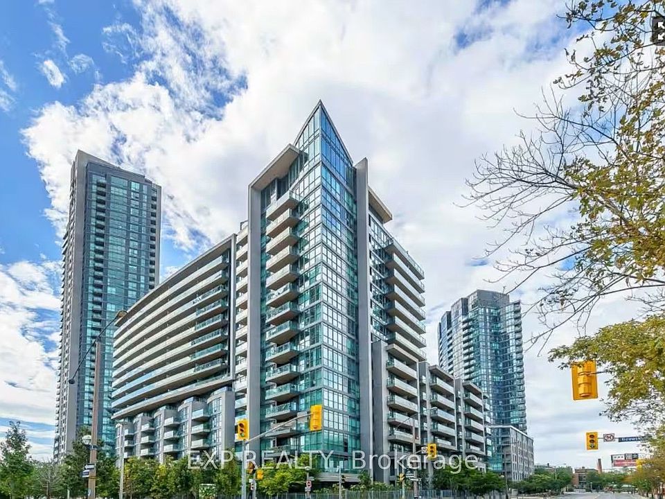 1st image of 209 Fort York Blvd #465