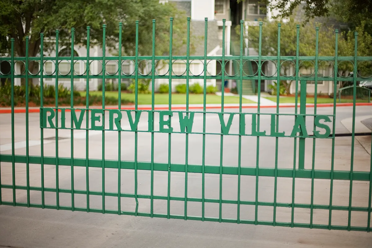 Building Photo - Riverview Villa Apartments