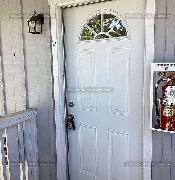 1st image of 445 S E St #17