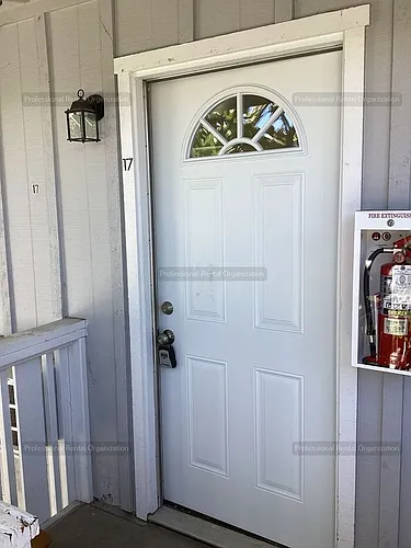 445 S E St Photo 1