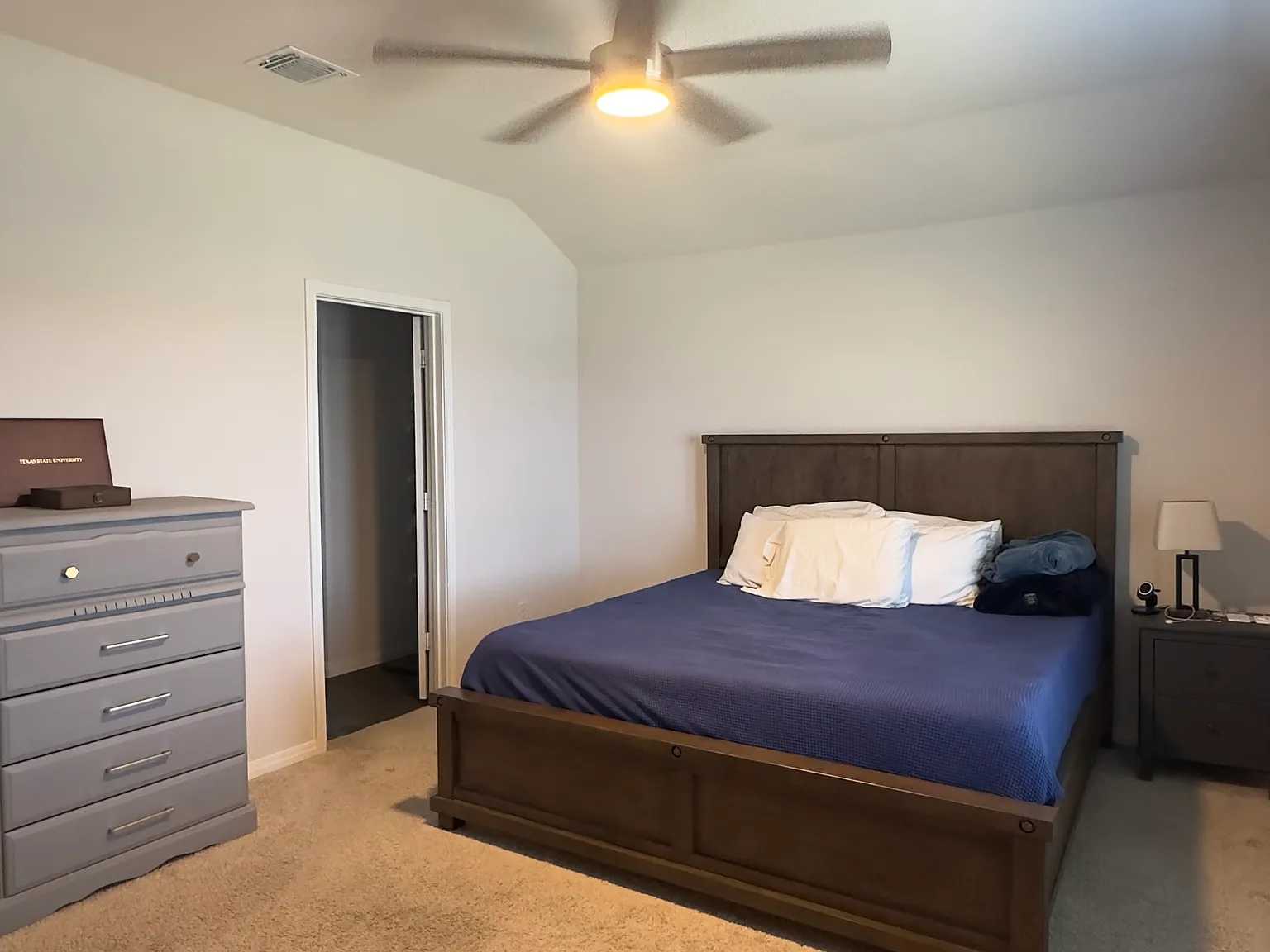 4 bed, 1890 sqft, $2,250 — Photo 2