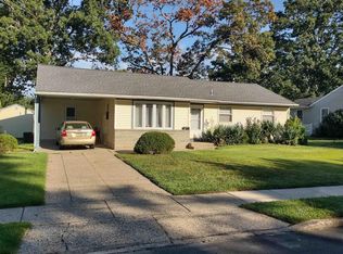 12 Osborne Rd, Somers Point, NJ 08244