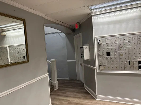 CLIFTON SUITES, 11118 Clifton Blvd, Cleveland, OH 44102