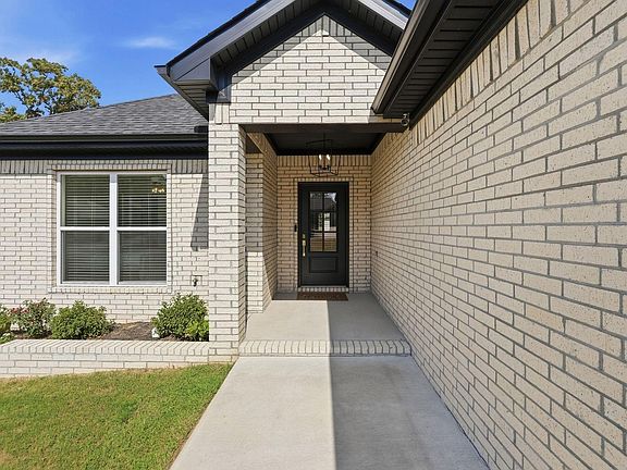 2nd image of 202 Marble Dr