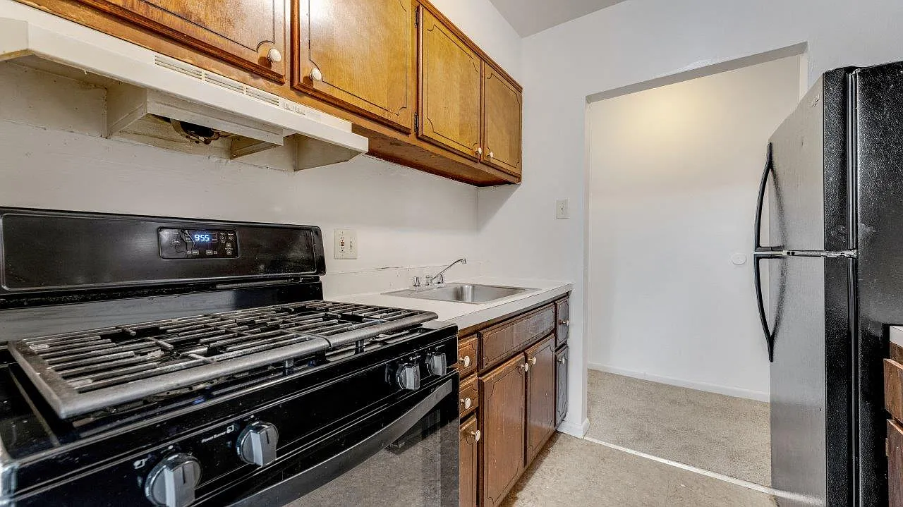 Mount Penn Manor Apartment Homes — Photo 1