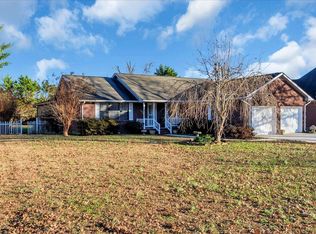 826 Oak Lawn Dr, Jasper, TN 37347