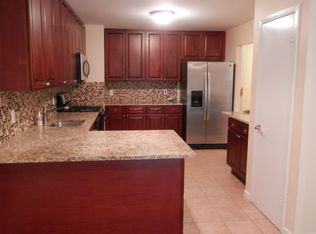 403 Oak Knoll Dr, Manalapan, NJ 07726