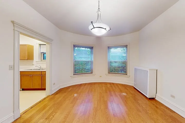 5533 S. Blackstone — Photo 16