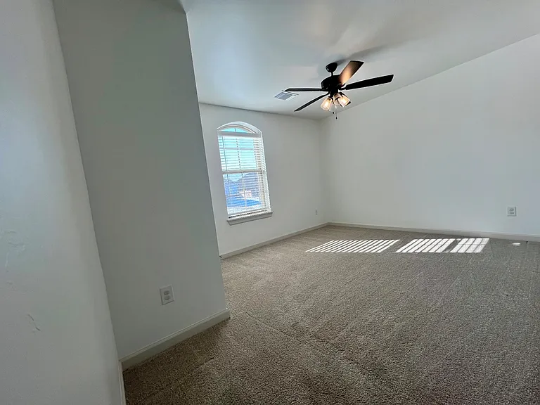 9333 SW 42nd St — Photo 24