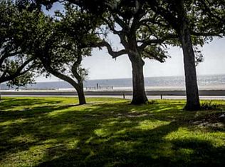 520 Beach Dr, Gulfport, MS 39507