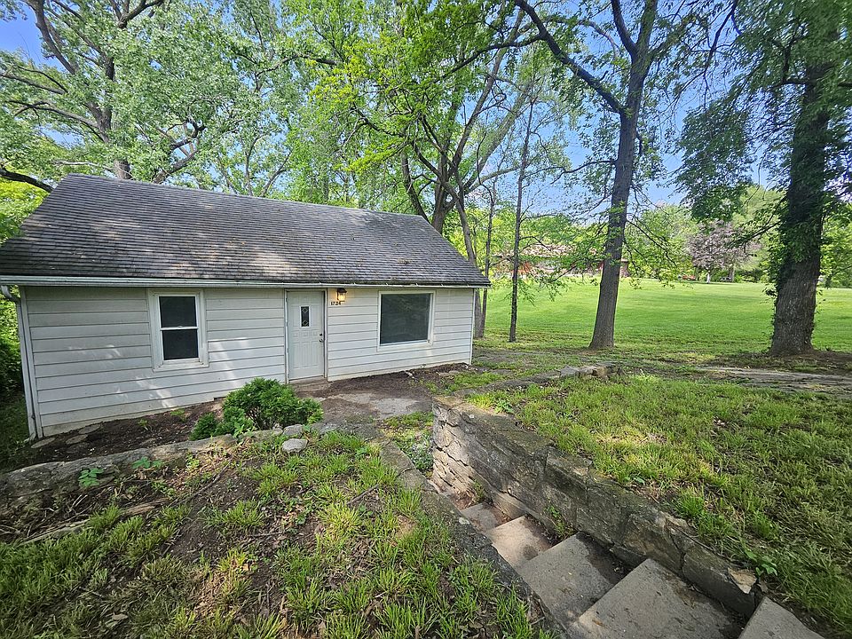 1st image of 1734 S 88th St