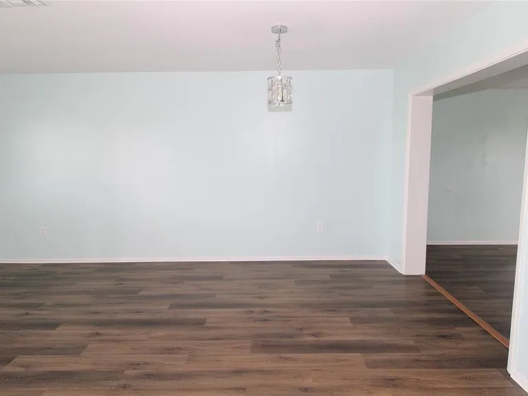 1104 Desert Hills Dr — Photo 10