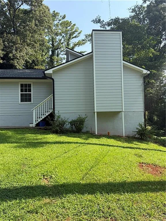 2 bed, 2.0 bath, 2160 sqft, $1,700 — Photo 1