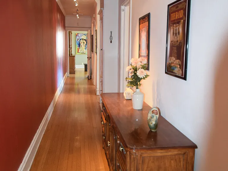 1550 N Ogden St #F — Photo 4