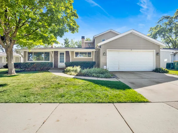 859 Beechwood Rd, Buffalo Grove, IL 60089