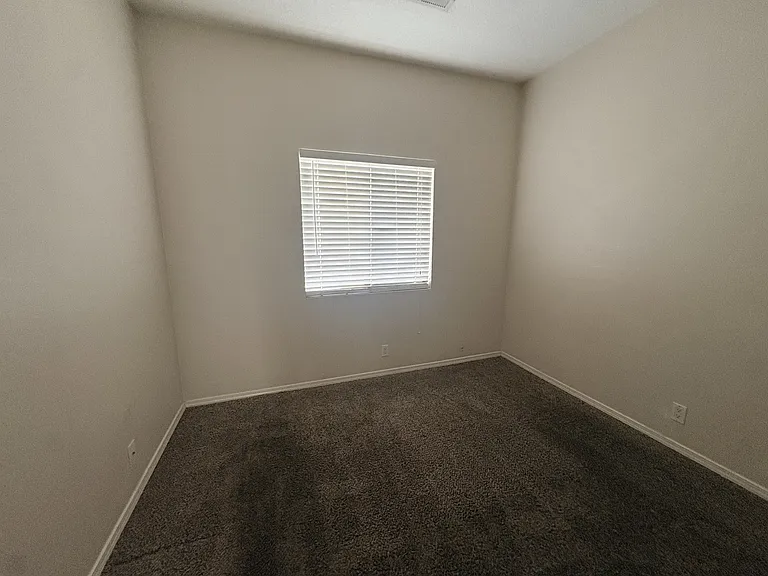 7180 Husky Dr NE — Photo 9