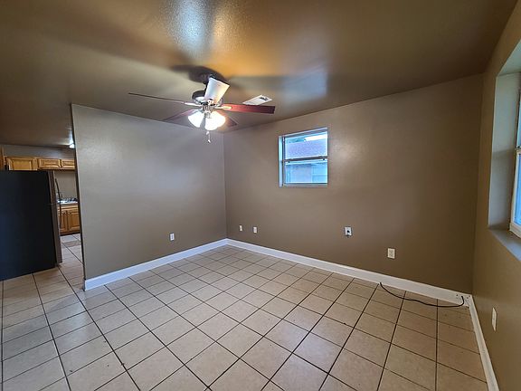 3rd image of 3218 Pakenham Dr