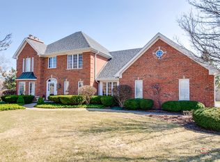 36 Squire Rd, Hawthorn Woods, IL 60047