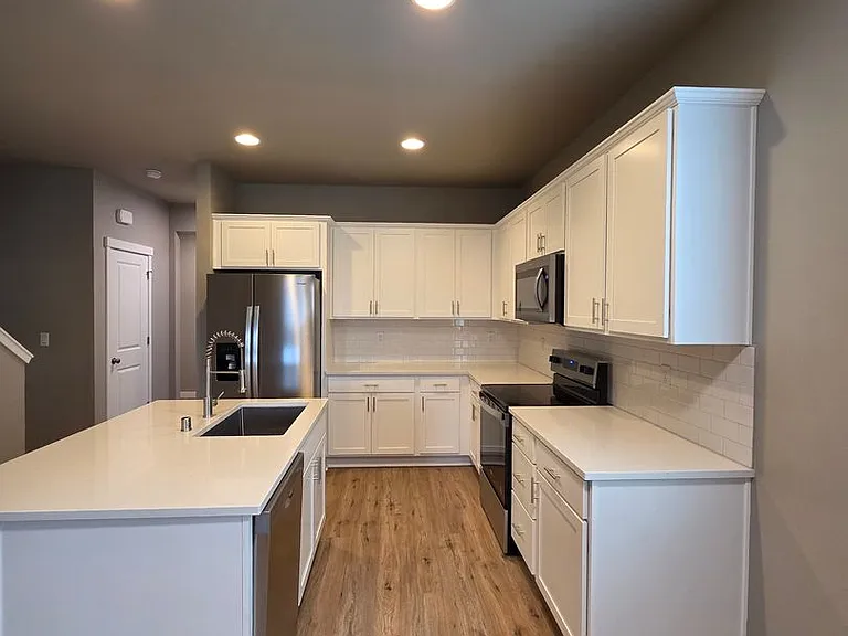 724 N Pearl St #A — Photo 6