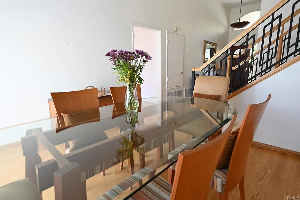 5 bed, 3.5 bath, 2574 sqft, $9,850 — Photo 4