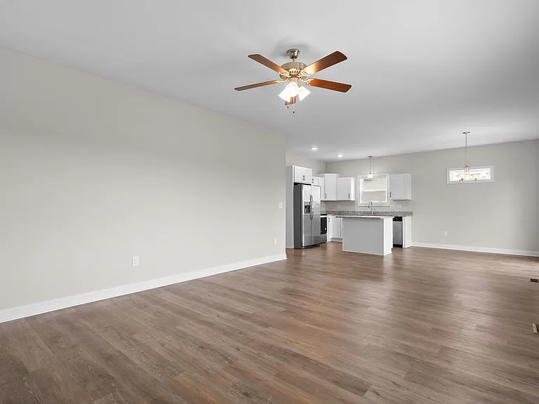 668 Crestone Ct — Photo 5