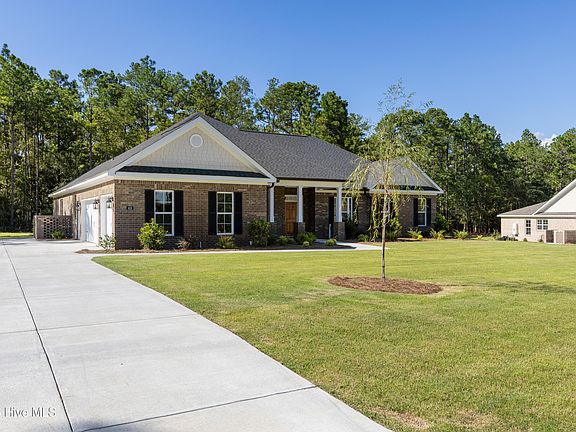 3rd image of 458 Longshadow Drive
