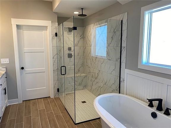 2nd image of 2031 Farmfield Ln