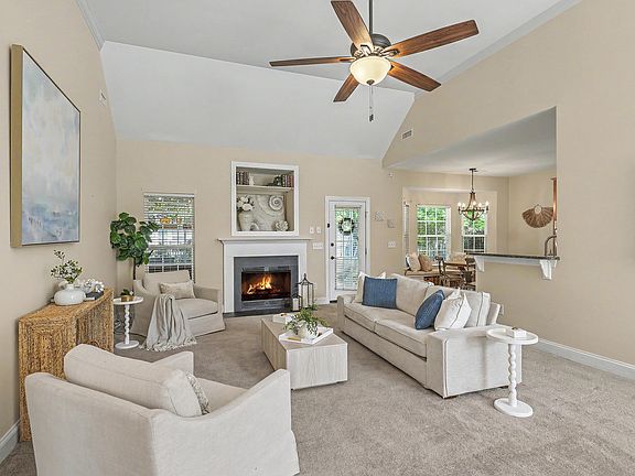 5th image of 101 Horse Shoe Bay Ct