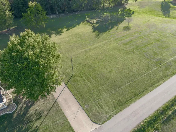 106 Hillview Ave, Russell, KY 41169