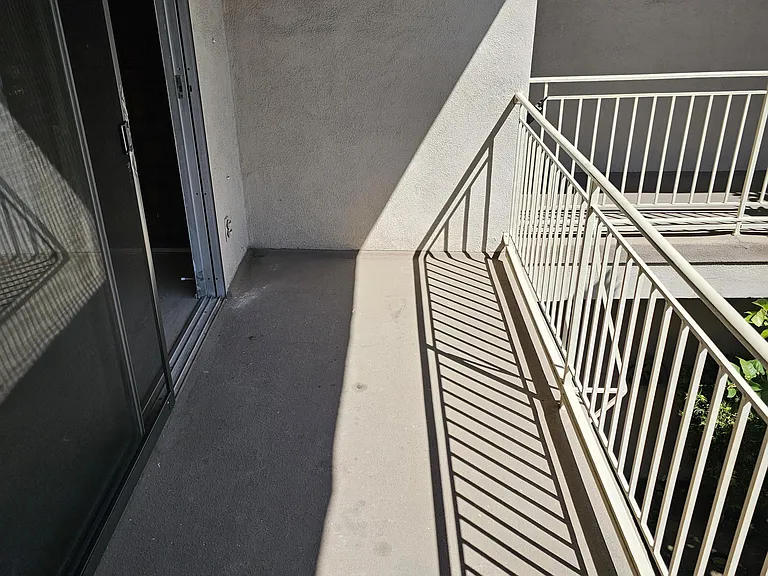 Magnolia Blvd — Photo 9
