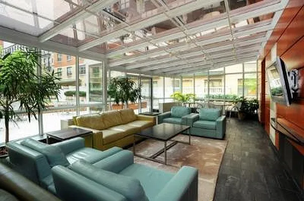 Sold by R New York | media 5