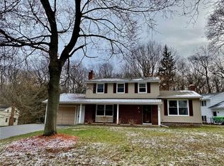 70 Shadowlawn Ct, Rochester, NY 14617