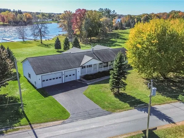 20690 Saint Lawrence Park Rd, Alexandria Bay, NY 13607