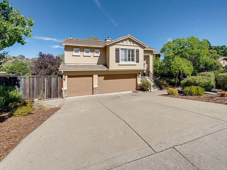 4011 Prairie Falcon Dr — Photo 8
