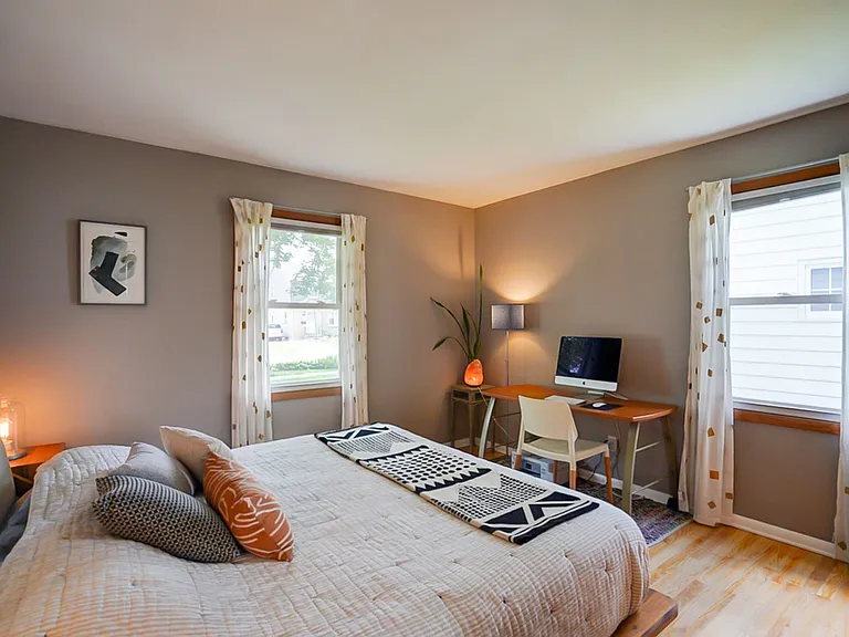 4018 Paunack Ave — Photo 25