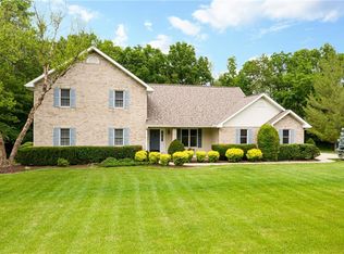 26 Tammy Dale Ln, Charleston, IL 61920