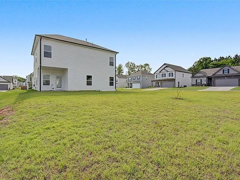 514 Denton Dr — Photo 40