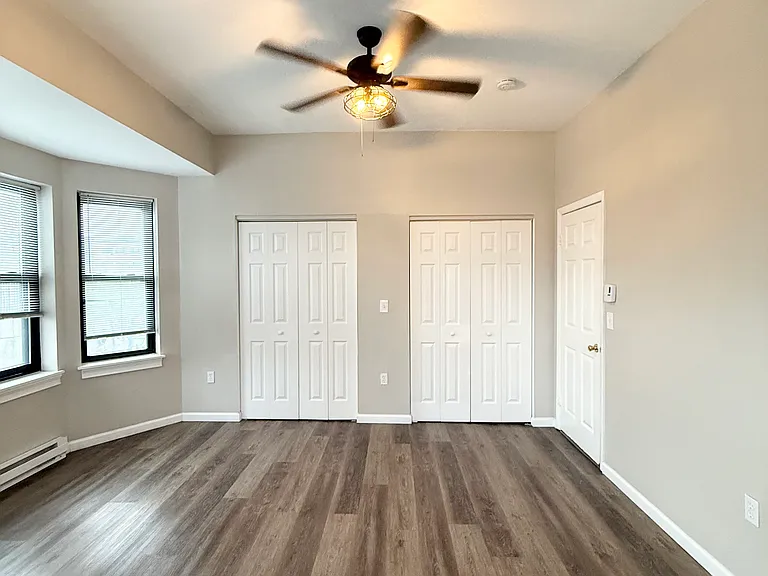 202 N 6th St #203 — Photo 16