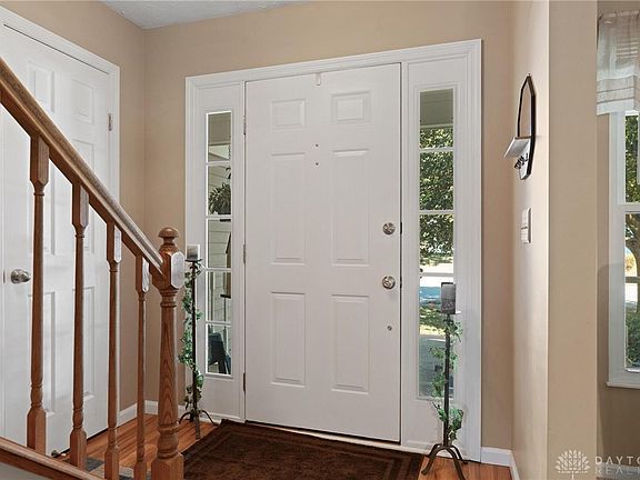 4th image of 921 Cranbrook Ct