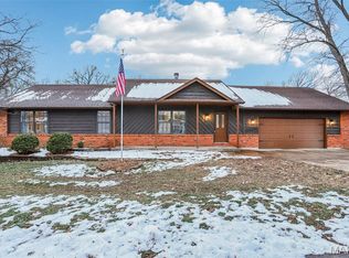 2133 Ridgedale Dr, High Ridge, MO 63049