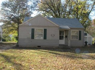 2217 SW Plass Ave, Topeka, KS 66611