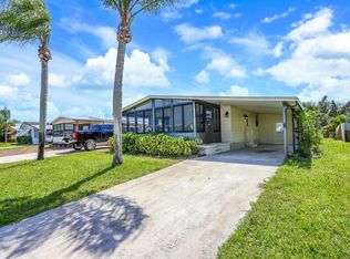 7101 SE Bluebird Cir, Hobe Sound, FL 33455