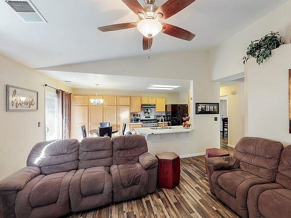 5th image of 3647 N Laverne Ave